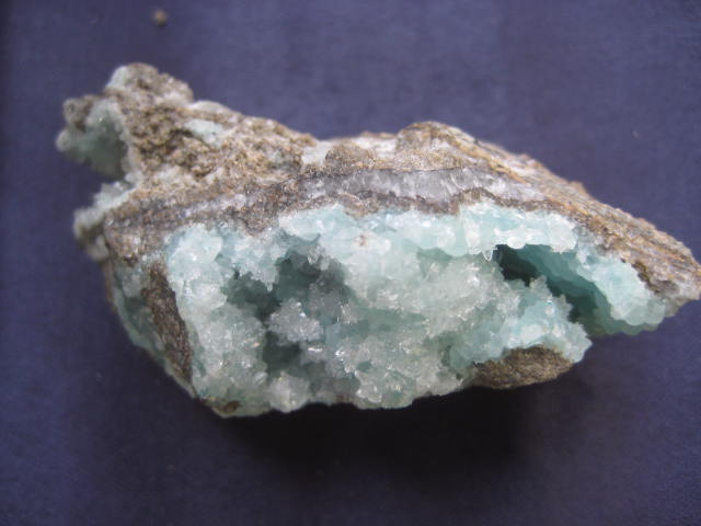 Blue Green Smithsonite soothing the emotions, release of stress, deepening of love and compassion, relaxing into deeper perception 1563